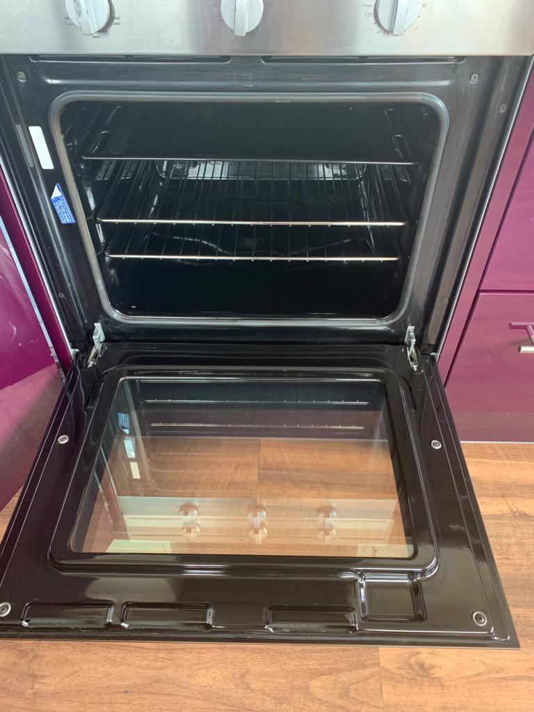 Single oven clean